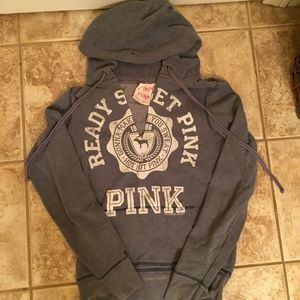 VS PINK PULLOVER
